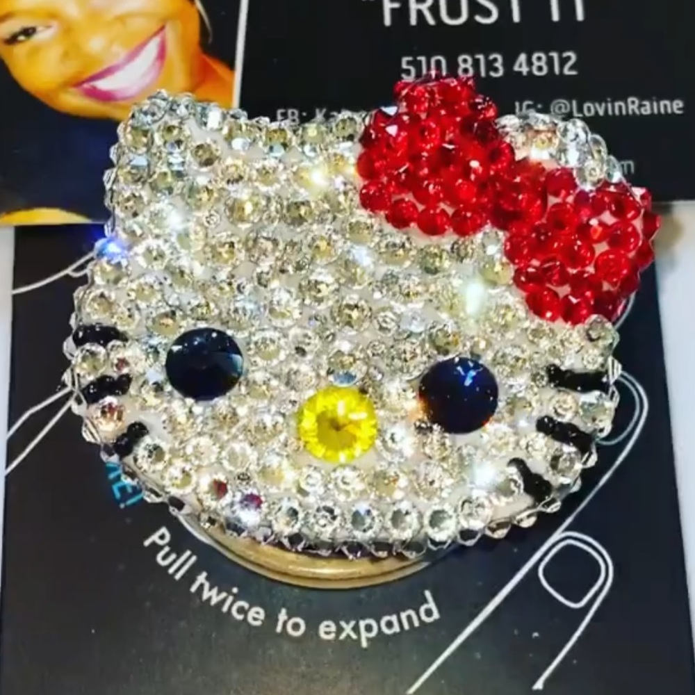 💎Hello Kitty -Air Bag Cell Phone Bracket - crystallized. - Picture 2 of 8